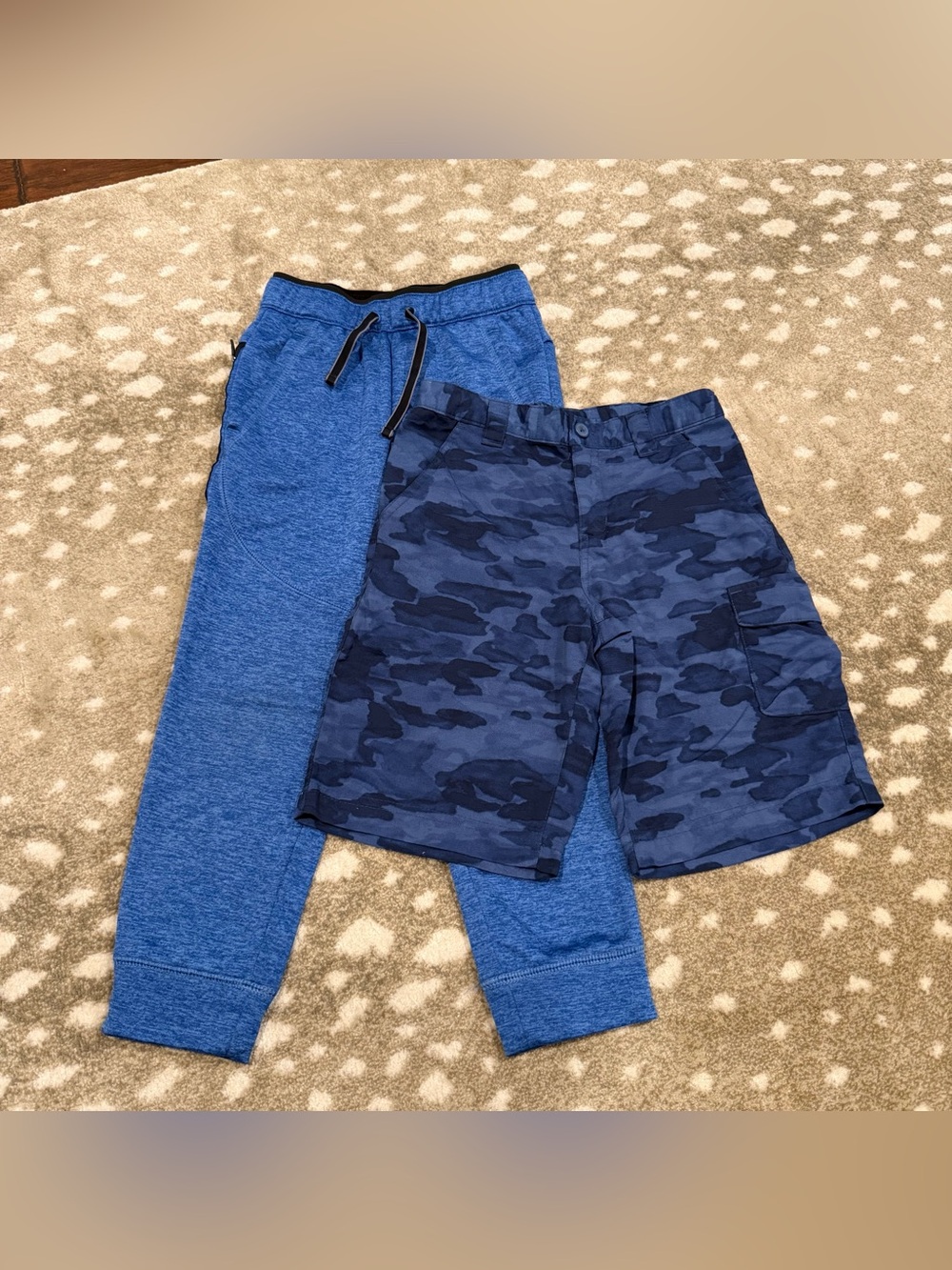 Boys Bundle (2) Athletic Works Joggers/Columbia Camo Cargo Shorts. Size 6/7